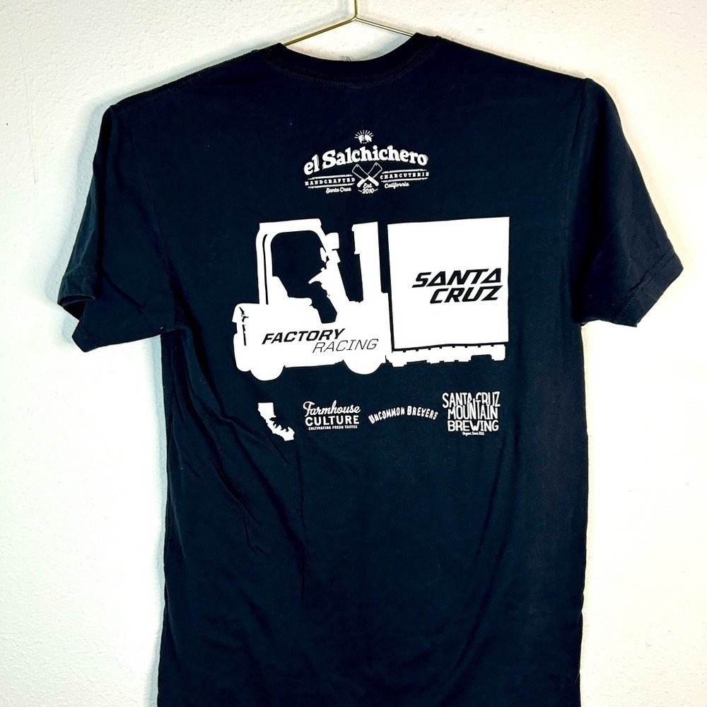 Santa Cruz Bicycles El Salchichero Men’s Small MTB Factory Racing Graphic Shirt - Picture 5 of 6